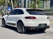 Cần bán lại xe Porsche Macan sản xuất năm 2014, màu trắng