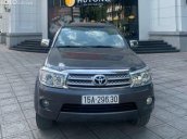 Bán ô tô Toyota Fortuner V 2010, màu đen chính chủ, giá 375tr