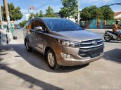 Cần bán xeToyota Innova sản xuất 2017