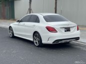 Cần bán gấp Mercedes-Benz C250 đăng ký lần đầu 2015 mới 95% giá 990tr