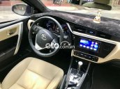 Bán xe Toyota Corolla Altis 1.8GAT năm sản xuất 2020, màu bạc 