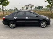 Cần bán xe Toyota Vios E MT 2013, màu đen xe gia đình