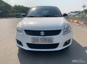 Cần bán xe Suzuki Swift AT sản xuất năm 2014, màu trắng