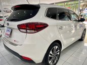 Cần bán Kia Rondo 2.0 GAT năm 2018, màu trắng còn mới, giá tốt