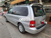 Cần bán gấp Kia Carnival sản xuất 2009