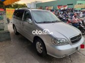 Cần bán gấp Kia Carnival sản xuất 2009