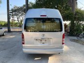 Cần bán gấp Toyota Hiace MT đời 2013, màu bạc, nhập khẩu nguyên chiếc giá cạnh tranh