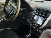 Bán Hyundai Accent 1.4 AT năm sản xuất 2014, màu bạc xe gia đình