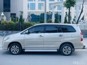 Bác sỹ Tuyền cần bán Innova E 2015 vàng cát, Hà Nội