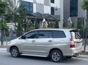 Bác sỹ Tuyền cần bán Innova E 2015 vàng cát, Hà Nội