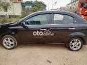 Bán Chevrolet Aveo LT đời 2013, màu đen xe gia đình