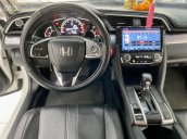 Bán Honda Civic 1.8E năm 2018, màu trắng, nhập khẩu, 645tr