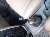 Bán Toyota Vios MT sản xuất 2012, màu bạc xe gia đình