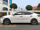 Cần bán xe Hyundai Elantra 1.6 AT đời 2018, màu trắng