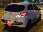 Bán Hyundai Grand i10 AT năm 2019, màu trắng số tự động