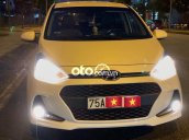 Bán Hyundai Grand i10 AT năm 2019, màu trắng số tự động