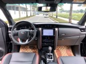 Toyota Fortuner 2.8V 4x4 AT Legender 2021, Salon Ô Tô Đức Thiện