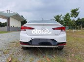 Bán Hyundai Elantra Sport đời 2021, màu trắng giá cạnh tranh