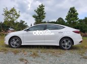 Bán Hyundai Elantra Sport đời 2021, màu trắng giá cạnh tranh