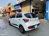 Cần bán lại xe Hyundai Grand i10 AT sản xuất 2018, màu trắng, 365 triệu