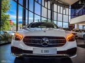 Mercedes E180 AT - Ưu đãi lên tới 100% phí trước bạ, tặng phụ kiện chính hãng, trả góp 70% kèm quà tặng đặc biệt