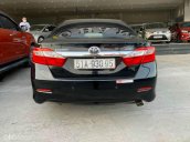 Cần bán Toyota Camry AT sản xuất năm 2014, màu đen giá cạnh tranh