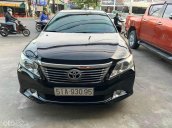 Cần bán Toyota Camry AT sản xuất năm 2014, màu đen giá cạnh tranh