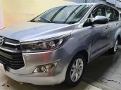 Cần bán gấp Toyota Innova 2.0 E sản xuất 2017, màu bạc, giá 480tr