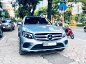 Cần bán Mercedes GLC300 4MATIC năm 2016, màu bạc