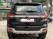 Bán Ford Everest Titanium sản xuất 2016, màu đen, nhập khẩu