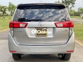 Bán Toyota Innova 2.0E sản xuất năm 2018, màu bạc số sàn