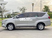 Bán Toyota Innova 2.0E sản xuất năm 2018, màu bạc số sàn