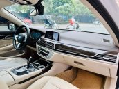 Bán BMW 730Li năm 2015, màu trắng, xe nhập