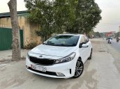 Cần bán xe Kia Cerato AT sản xuất 2017, màu trắng, giá 498tr