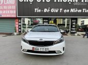 Cần bán xe Kia Cerato AT sản xuất 2017, màu trắng, giá 498tr