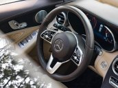 Bán Mercedes GLC300 4MATIC 2019