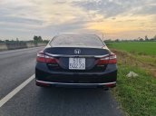 Cần bán lại xe Honda Accord 2.4 AT sản xuất 2017, màu đen, xe nhập