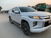 Bán Mitsubishi Triton AT sản xuất năm 2020, màu trắng, xe nhập