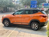 Cần bán lại xe Kia Seltos 1.6 Premium sản xuất năm 2020, màu cam, giá tốt