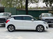 Cần bán lại xe Suzuki Swift GLX sản xuất năm 2019, màu trắng, xe nhập