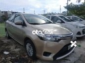 Cần bán lại xe Toyota Vios sản xuất 2015