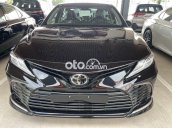 Bán Toyota Camry 2.0Q sản xuất năm 2021, màu đen, xe nhập