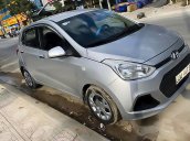 Bán xe Hyundai Grand i10 MT năm 2014, màu bạc, nhập khẩu