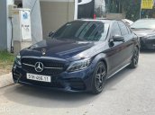 Cần bán xe Mercedes C300 sản xuất năm 2021, màu xanh lam