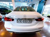 Bán Mercedes E300 AMG FL năm sản xuất 2021, màu trắng