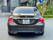 Bán ô tô Mercedes C200 AT năm 2017, màu nâu, nhập khẩu