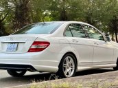 Bán xe Mercedes C300 AMG sản xuất năm 2010, màu trắng giá cạnh tranh