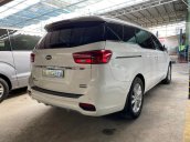 Bán ô tô Kia Sedona 2.2 DATH năm 2019, màu trắng, 960tr