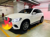 Bán xe Mercedes GLC 300 năm sản xuất 2019, màu trắng