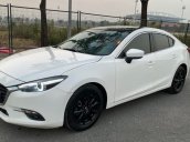 Cần bán gấp Mazda 3 1.5L Deluxe sản xuất 2017, màu trắng, giá 540tr